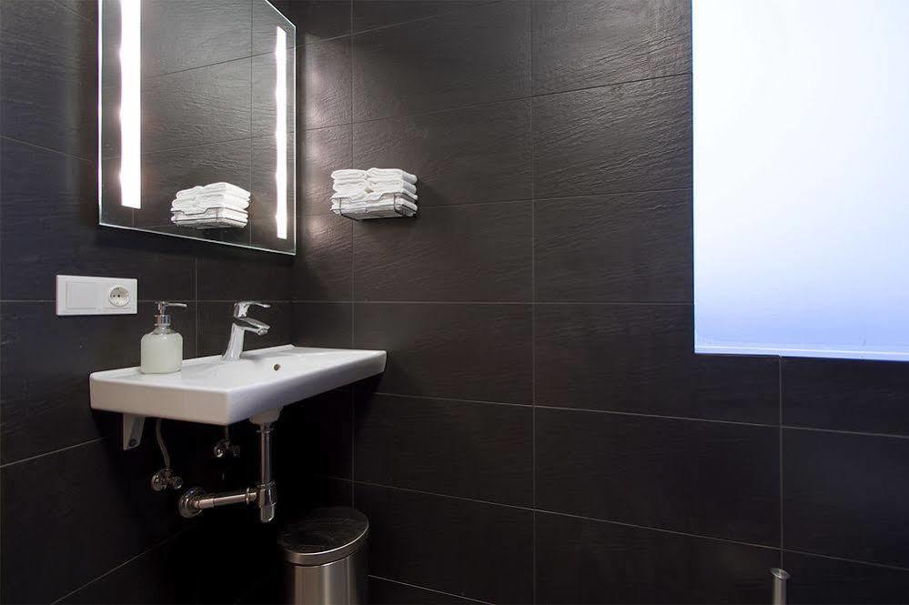 Kef Guesthouse By Keflavik Airport ภายนอก รูปภาพ